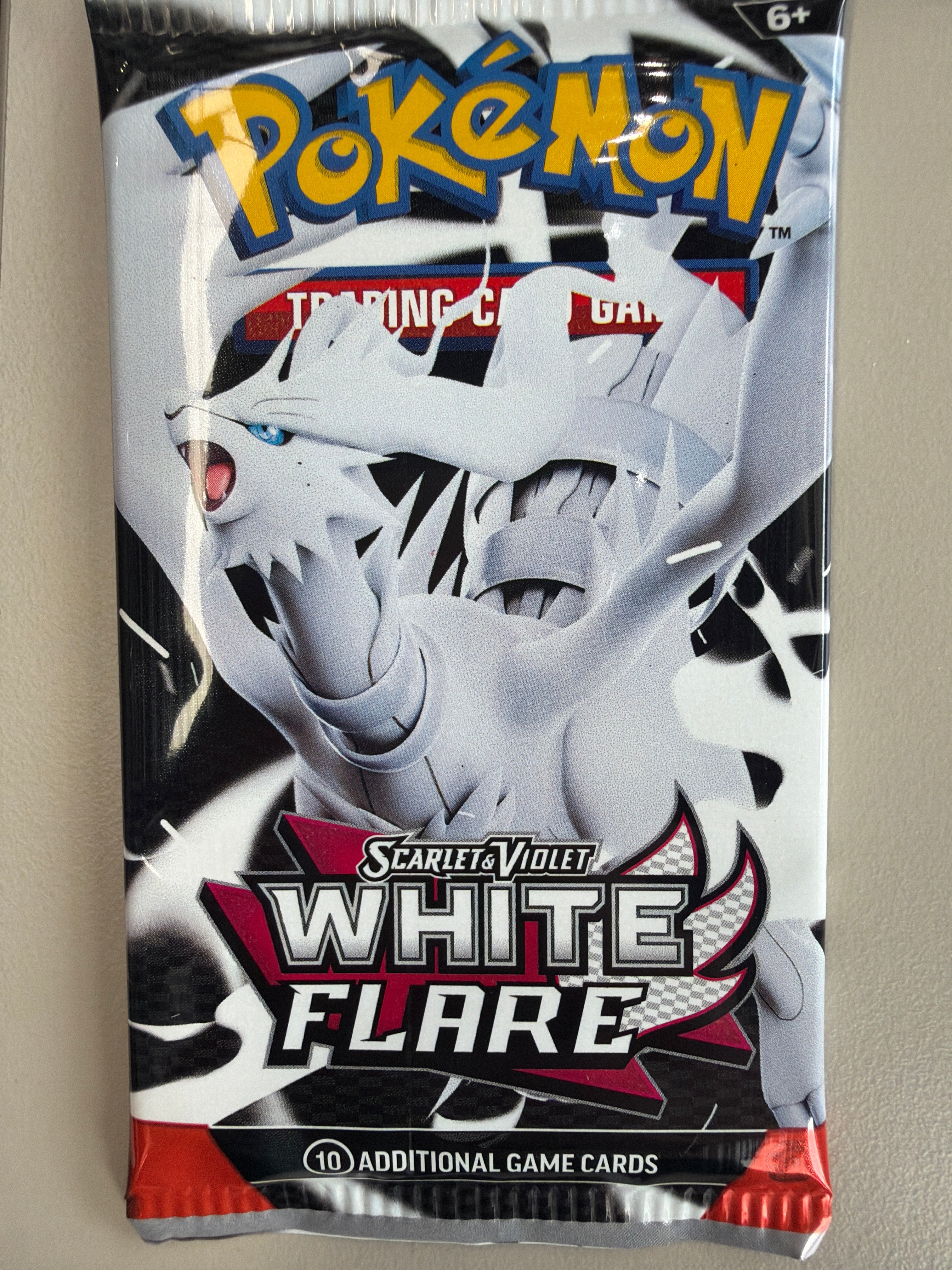 White Flare Booster Pack - SV: White Flare (WHT)
