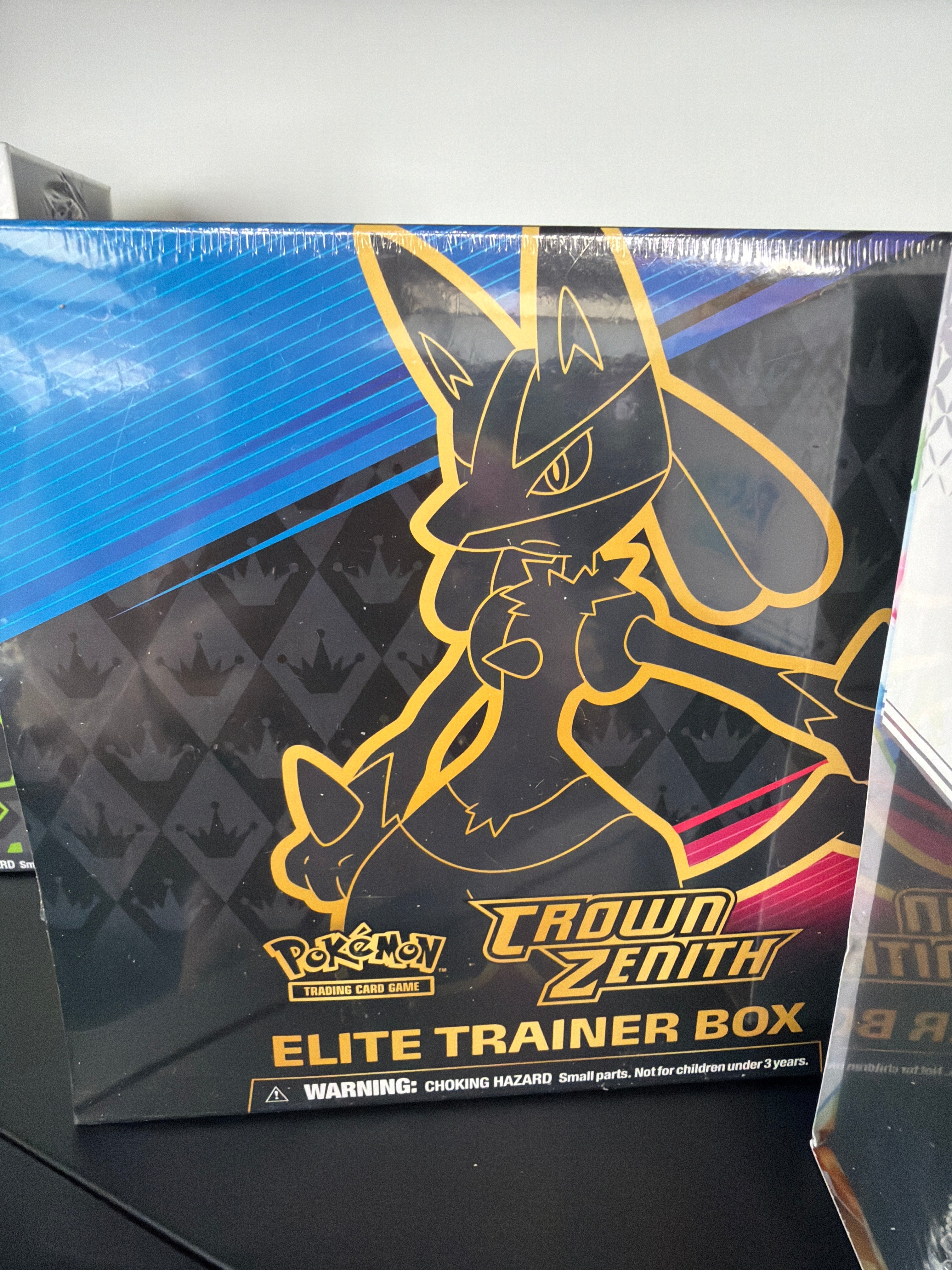 Elite Trainer Box Pokemon Crown Zenith