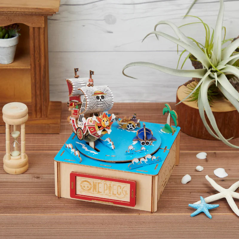 One Piece Straw Hat Crew with Music Box